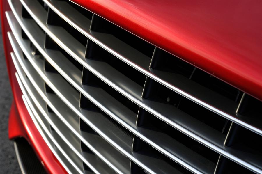 Детали экстерьера Aston Martin Rapide S 2013 года  (фото 16 из 69)